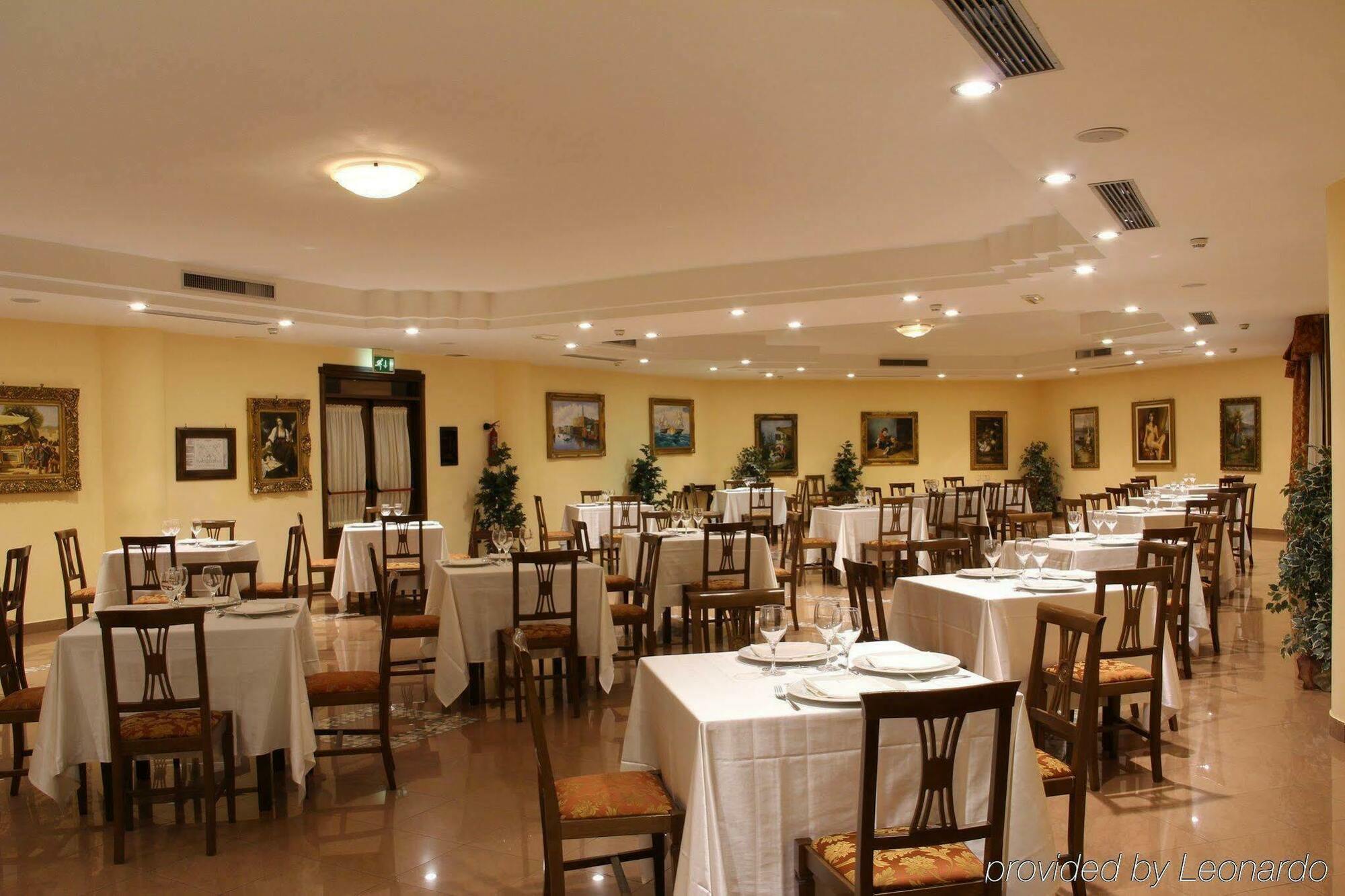 Classhotel Napoli Marigliano Restoran fotoğraf